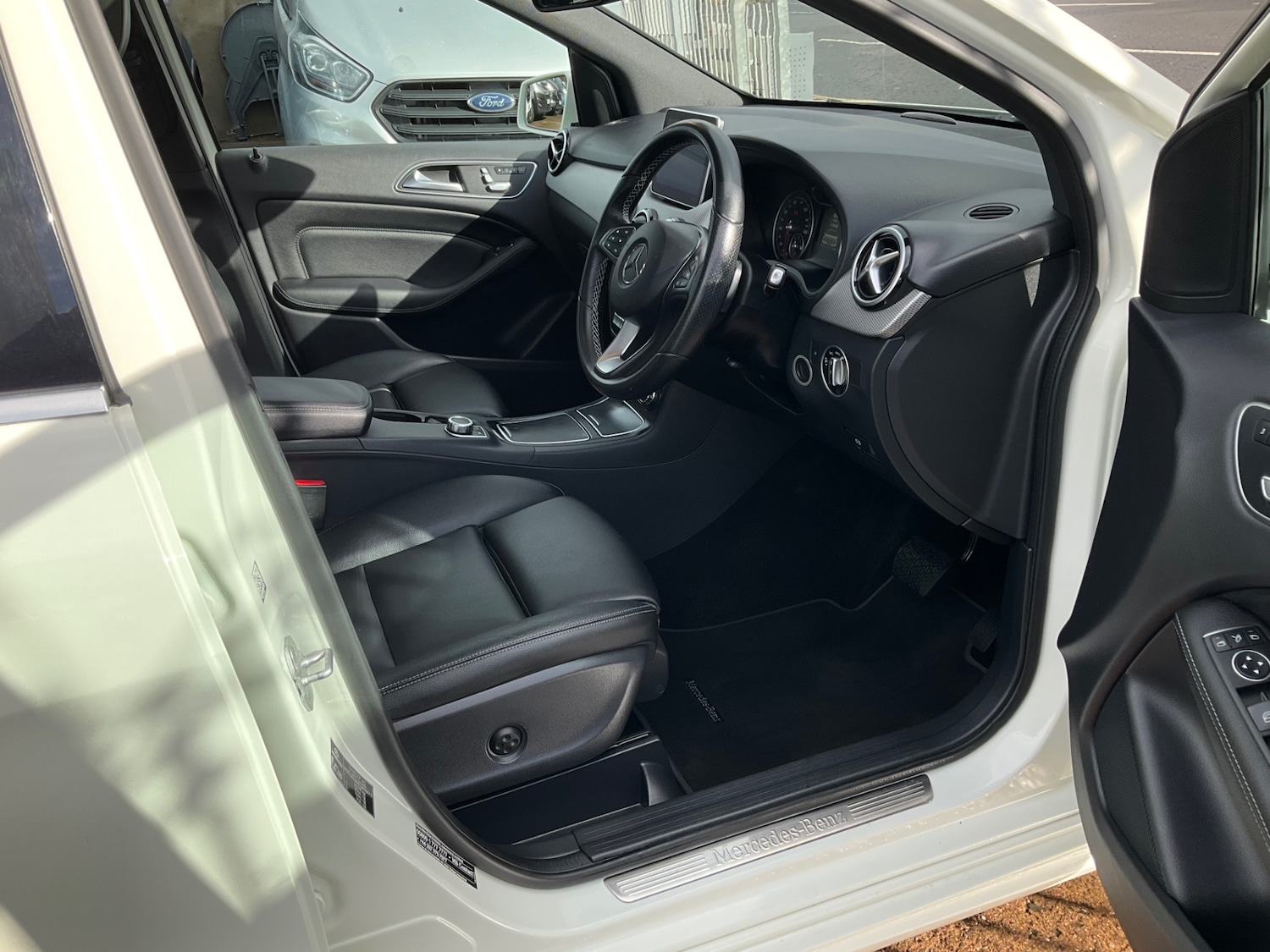 Used Mercedes-Benz B Class 2016 for sale - 77717714: Photo 10