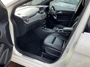 Used Mercedes-Benz B Class 2016 for sale - 77717714: Photo