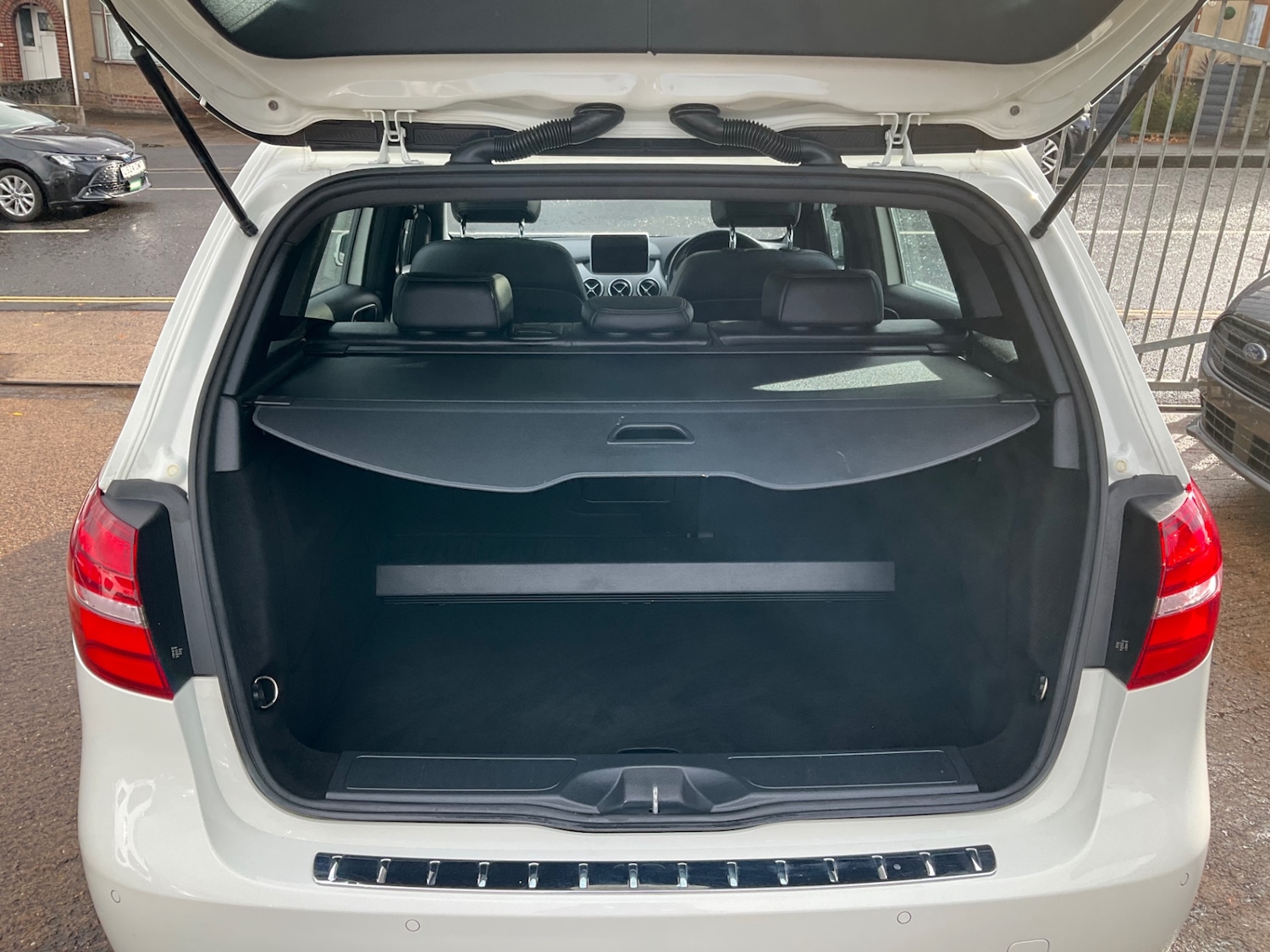 Used Mercedes-Benz B Class 2016 for sale - 77717714: Photo 4