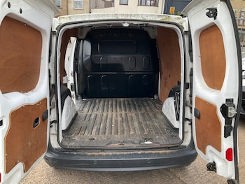 Used Nissan NV250 2021 for sale - 78667380: Photo