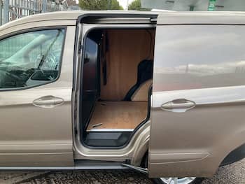 Used Ford Transit Courier 2023 for sale - 79476575: Photo