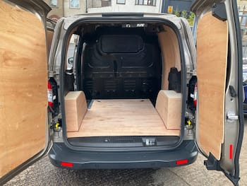 Used Ford Transit Courier 2023 for sale - 79476575: Photo