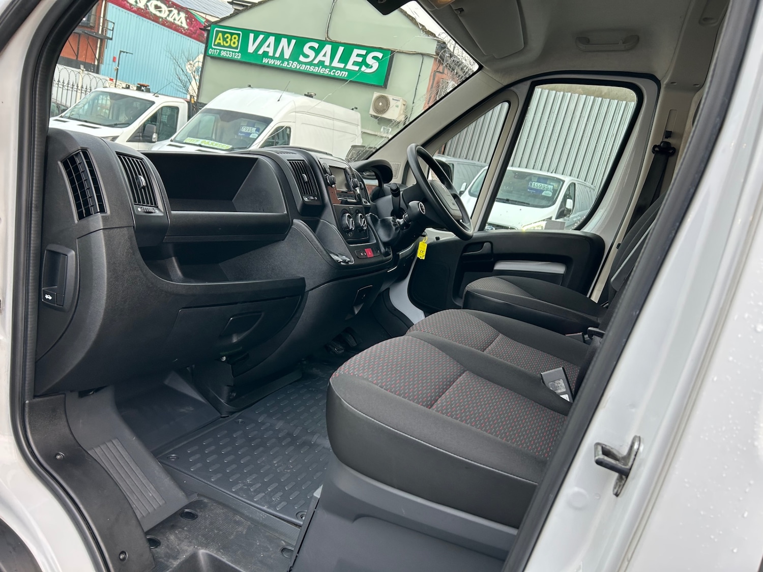 Used Peugeot Boxer 2022 for sale - 76877867: Photo 2