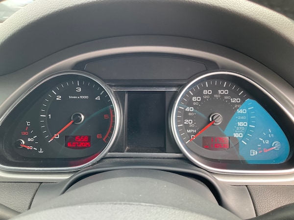 Used Audi Q7 2010 for sale - 75313879: Photo 12