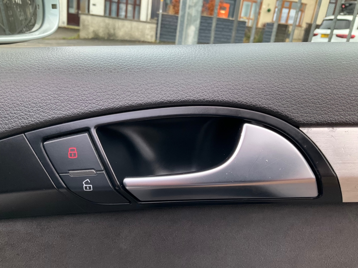 Used Audi Q7 2010 for sale - 75313879: Photo 21