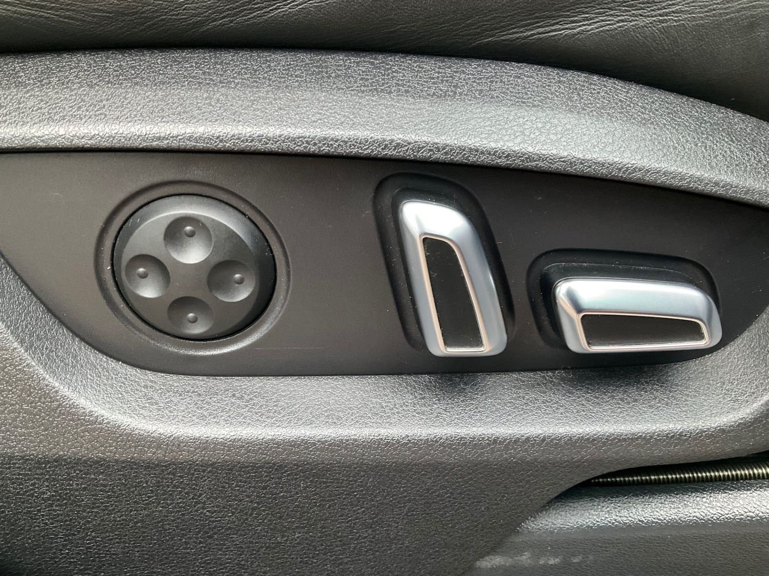 Used Audi Q7 2010 for sale - 75313879: Photo 24