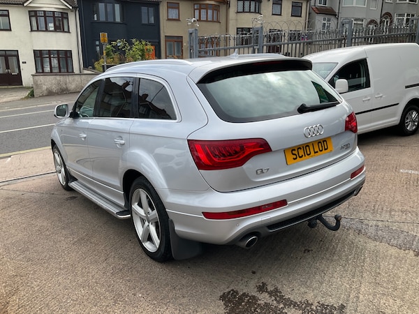 Used Audi Q7 2010 for sale - 75313879: Photo 6