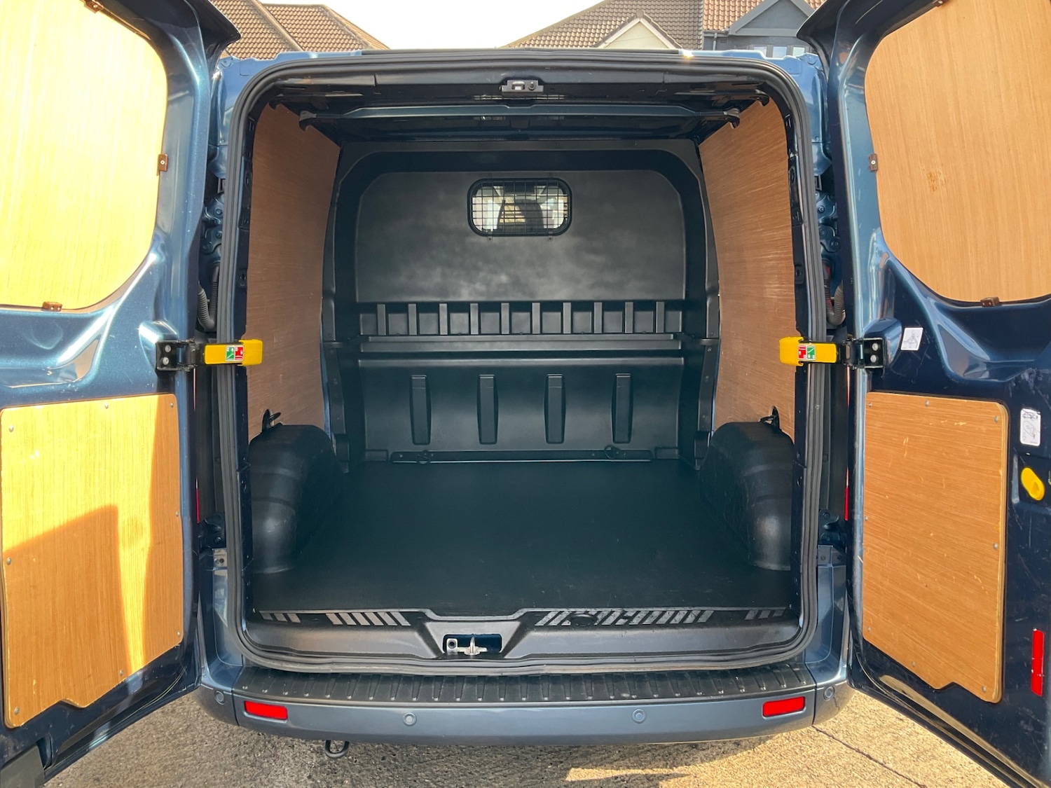 Used Ford Transit Custom 2020 for sale - 76945404: Photo 5