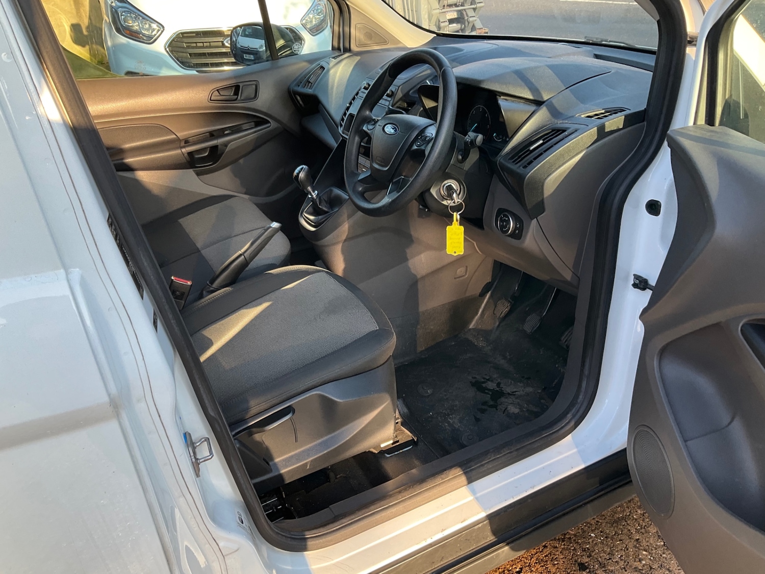 Used Ford Transit Connect 2019 for sale - 77416977: Photo 9