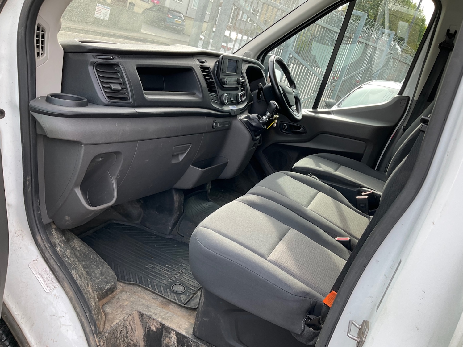 Used Ford Transit 2021 for sale - 75638352: Photo 2