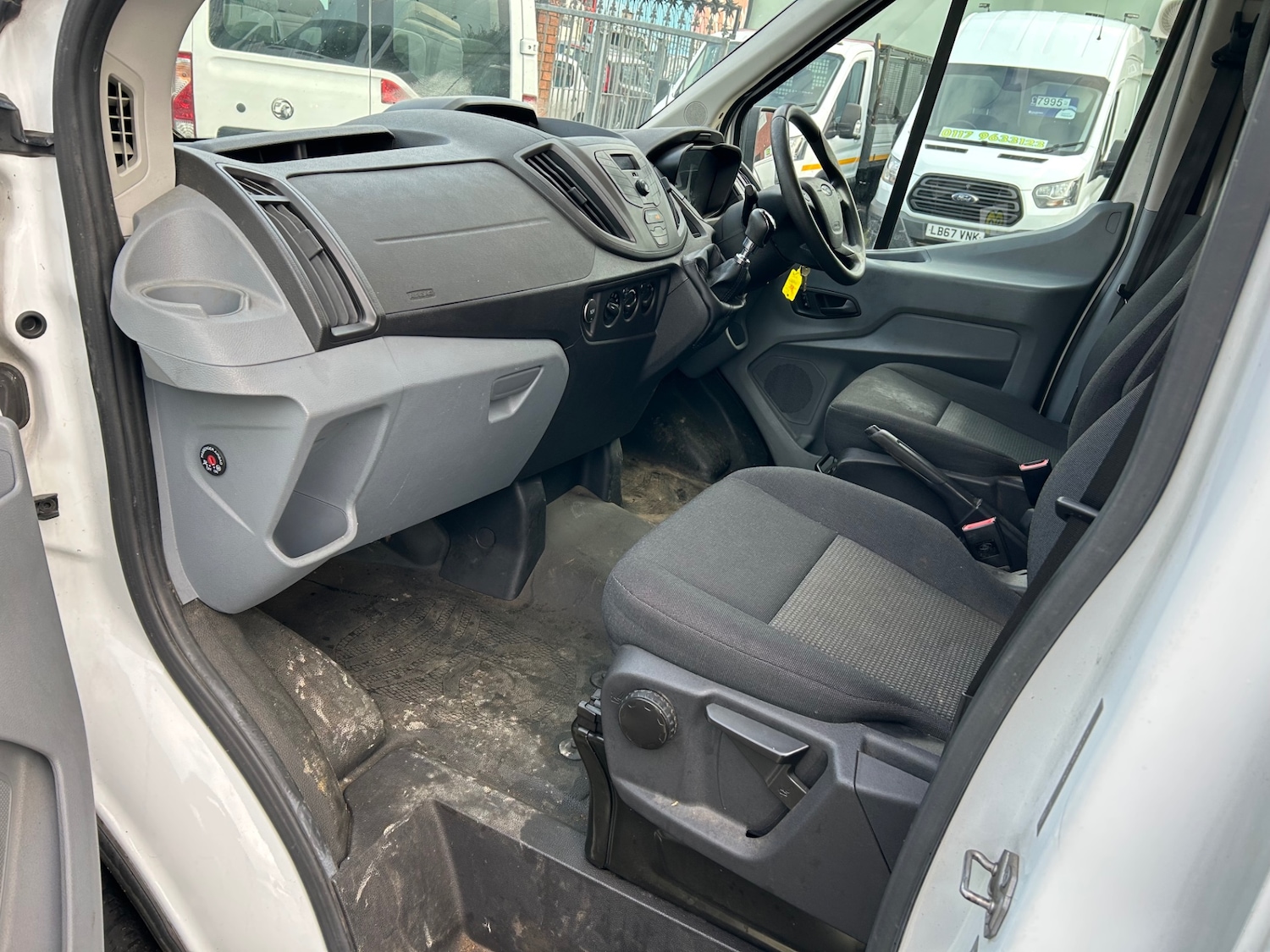 Used Ford Transit 2018 for sale - 76382849: Photo 2