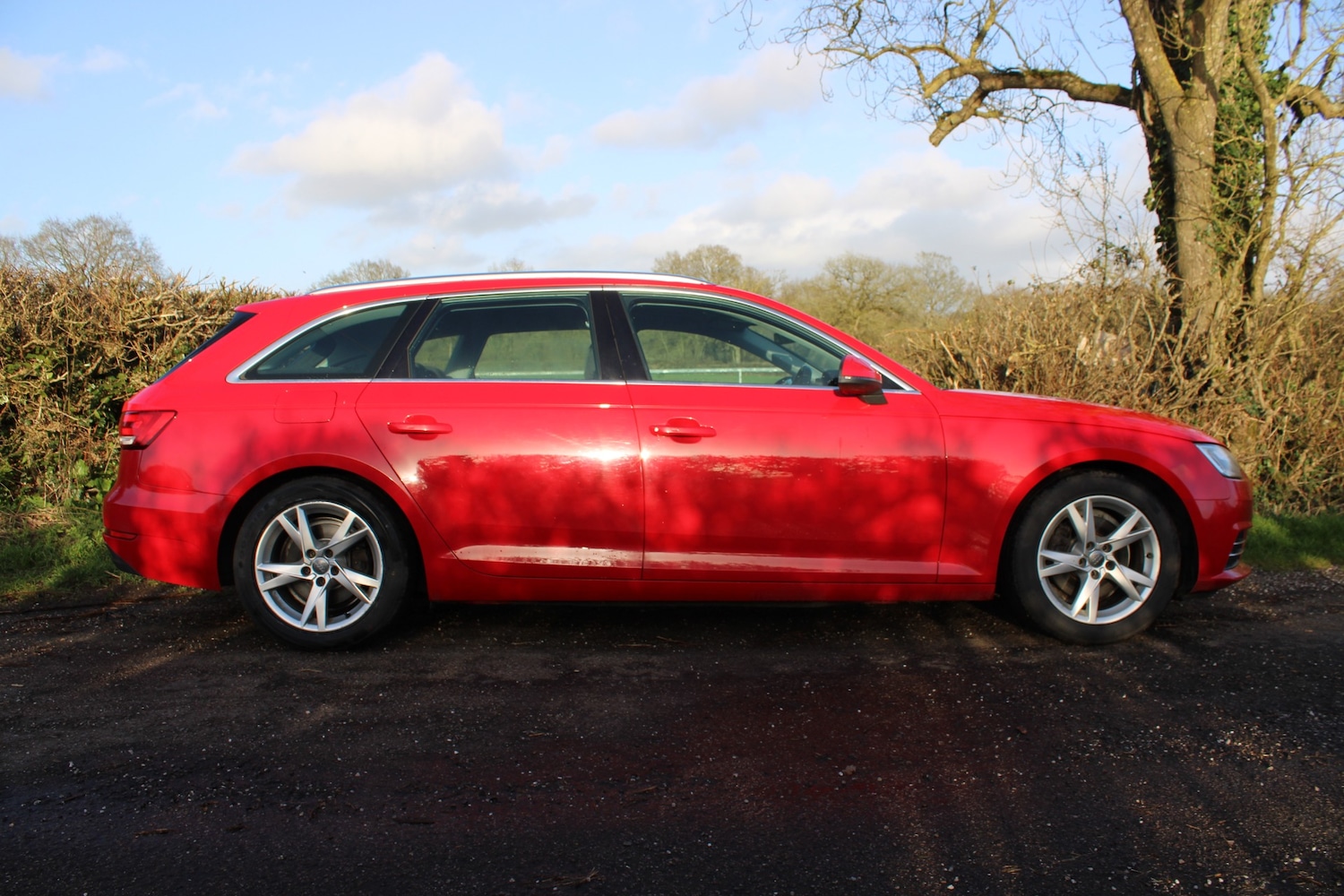 Used Audi A4 2017 for sale - 77907010: Photo 2