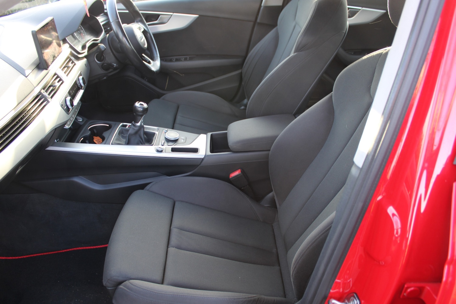 Used Audi A4 2017 for sale - 77907010: Photo 5