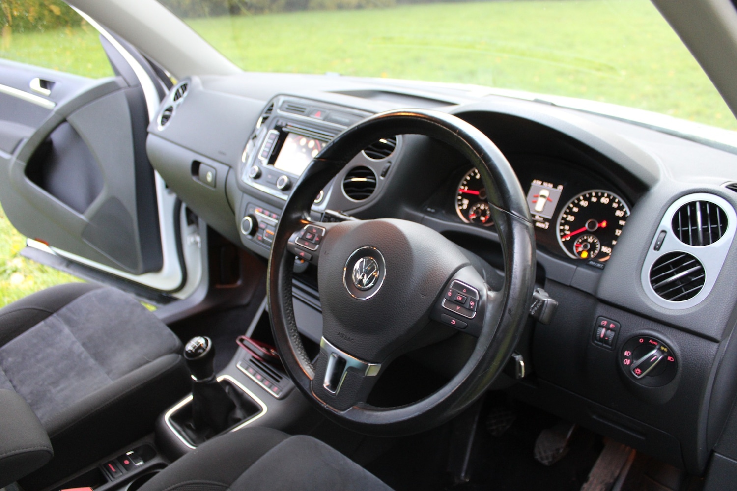 Used Volkswagen Tiguan 2014 for sale - 76548149: Photo 8