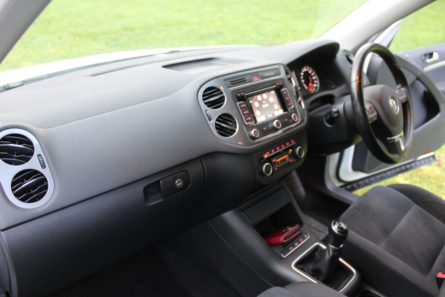 Used Volkswagen Tiguan 2014 for sale - 76548149: Photo 9