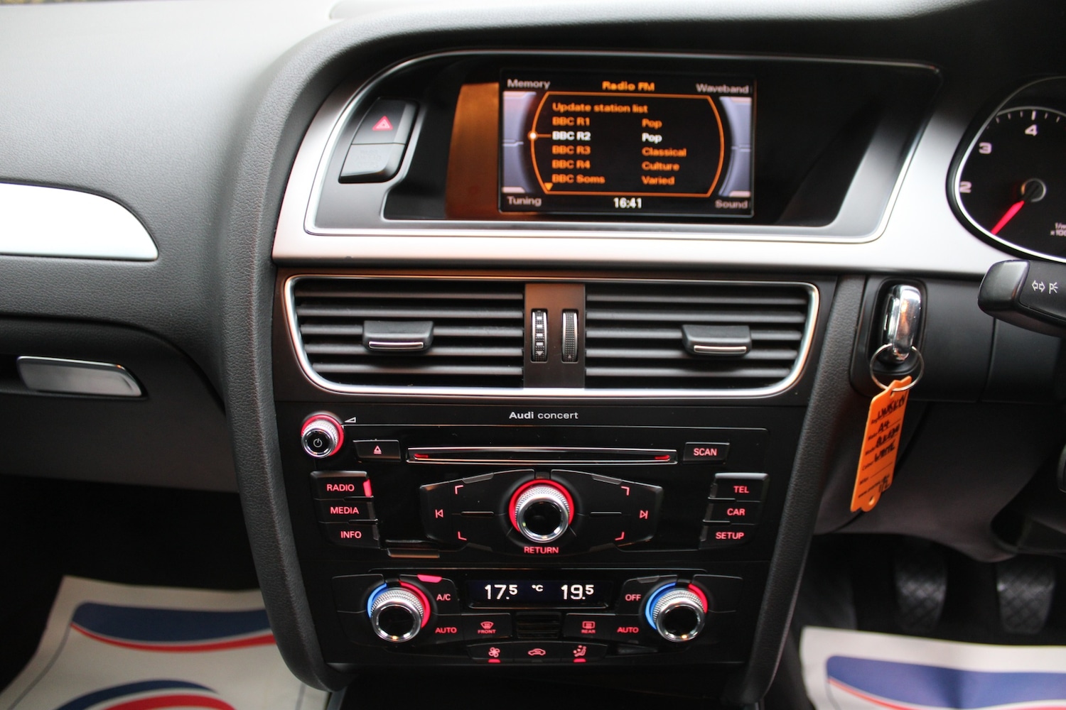 Used Audi A4 2015 for sale - 76294383: Photo 9
