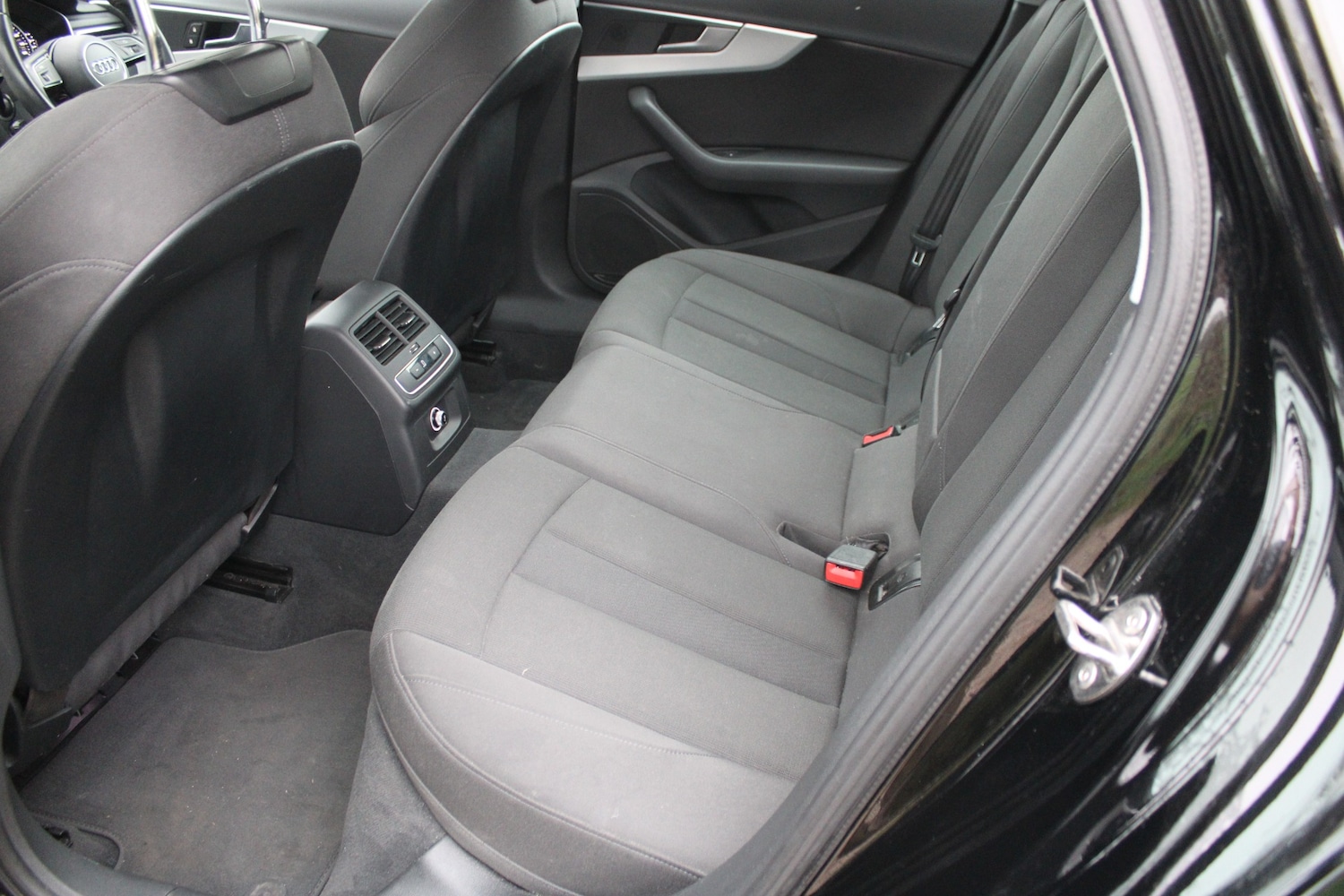 Used Audi A4 2017 for sale - 77798883: Photo 7