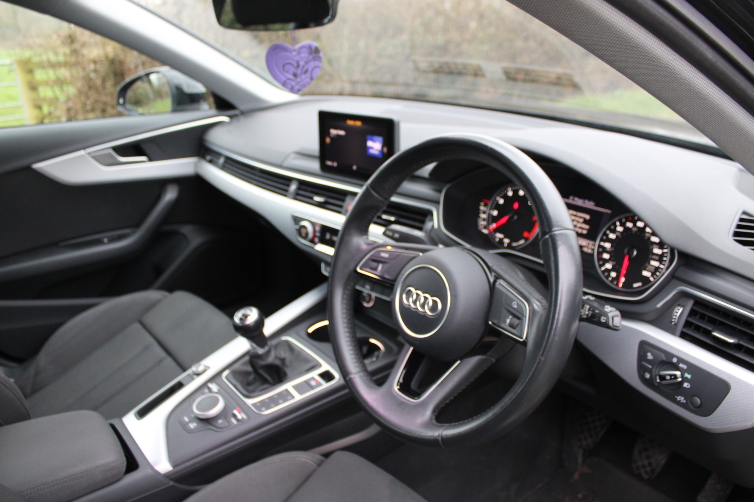 Used Audi A4 2017 for sale - 77798883: Photo 9