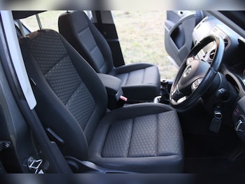 Used Volkswagen Tiguan 2011 for sale - 75599899: Photo