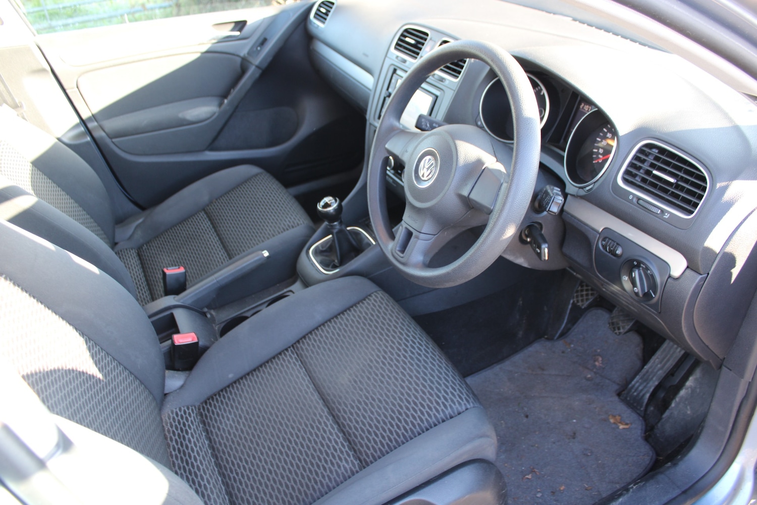 Used Volkswagen Golf 2011 for sale - 77083494: Photo 4