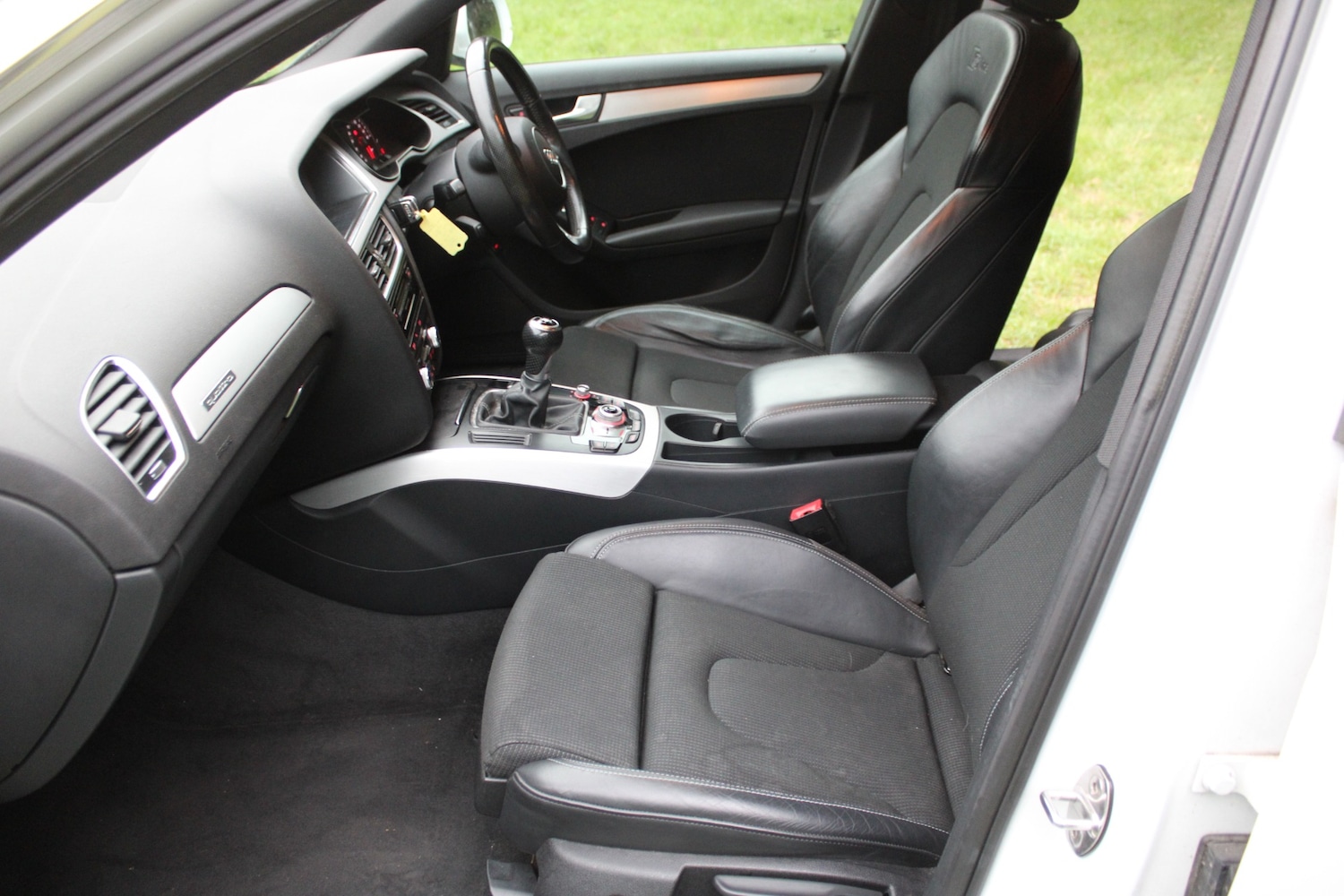 Used Audi A4 2015 for sale - 76347442: Photo 5