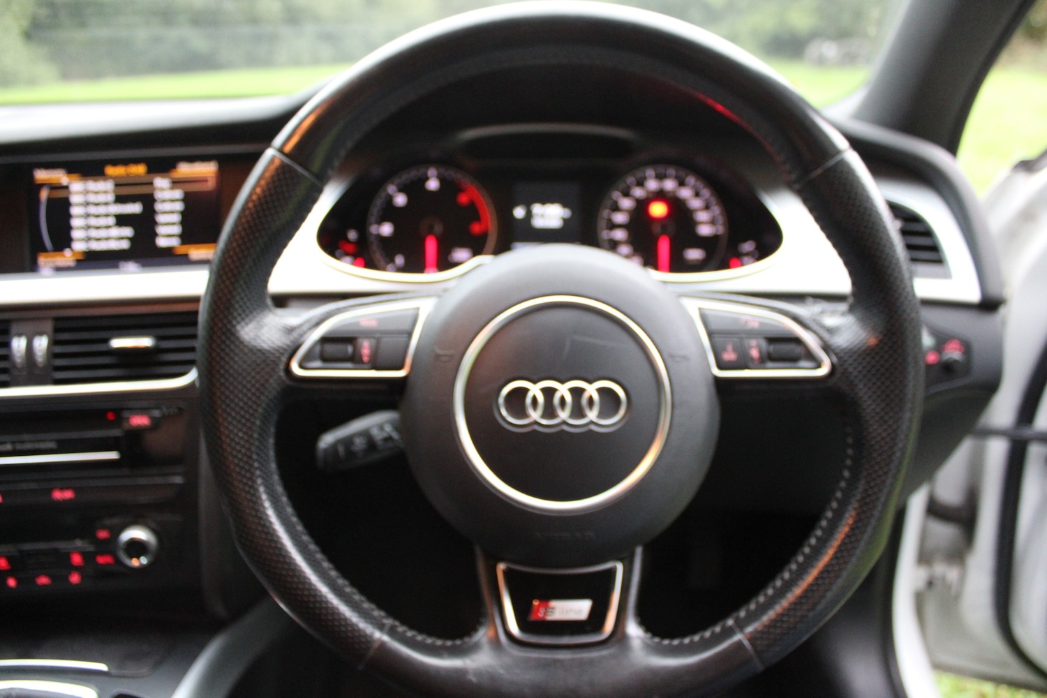 Used Audi A4 2015 for sale - 76347442: Photo 9
