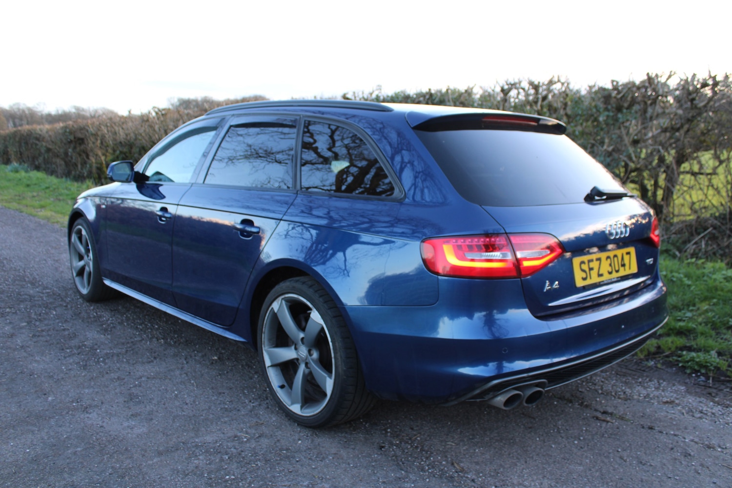 Used Audi A4 2014 for sale - 77896046: Photo 3