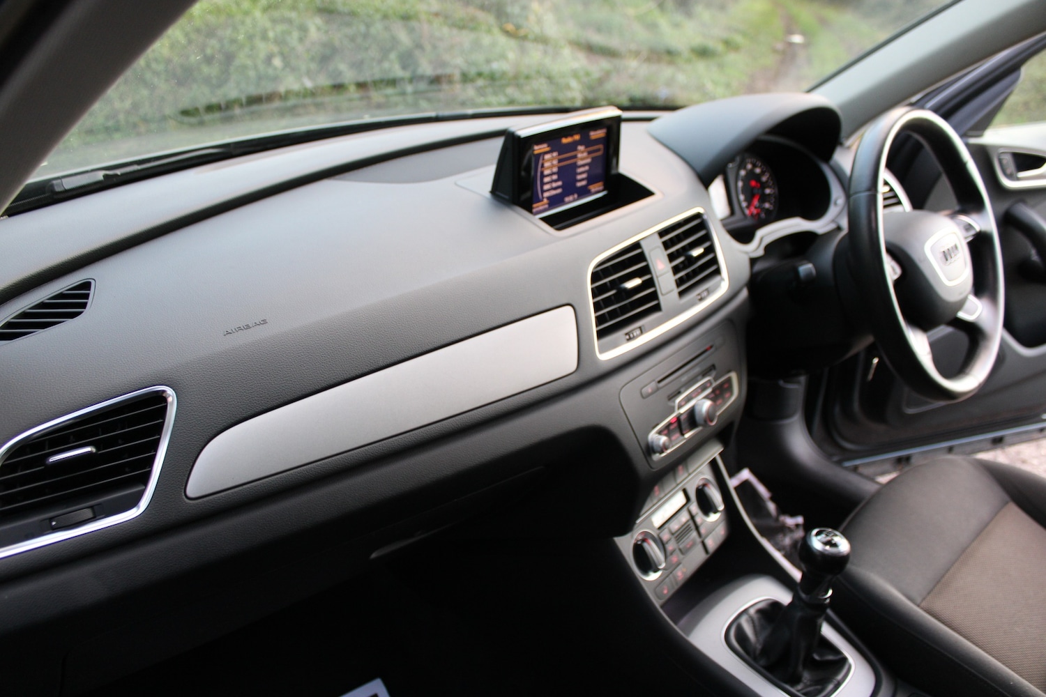 Used Audi Q3 2012 for sale - 77008888: Photo 8