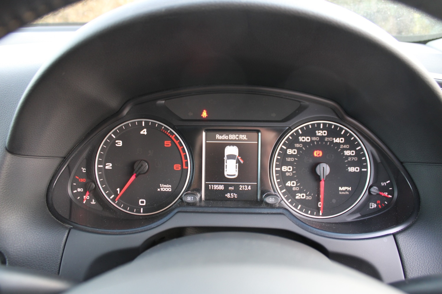 Used Audi Q5 2010 for sale - 77330317: Photo 11