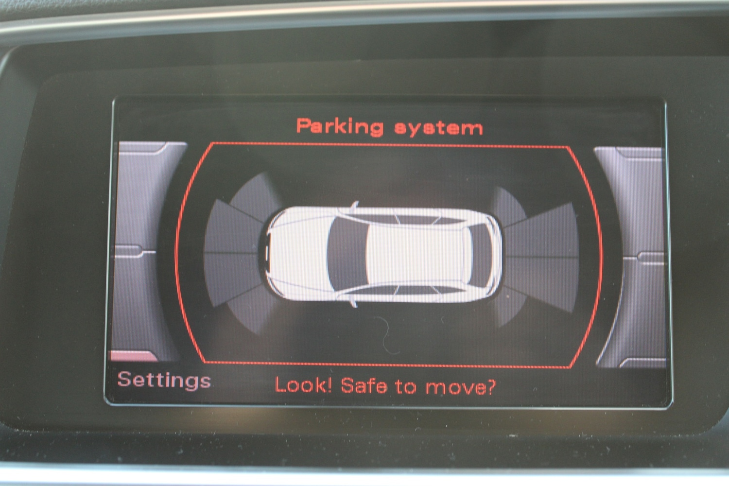 Used Audi Q5 2010 for sale - 77330317: Photo 14