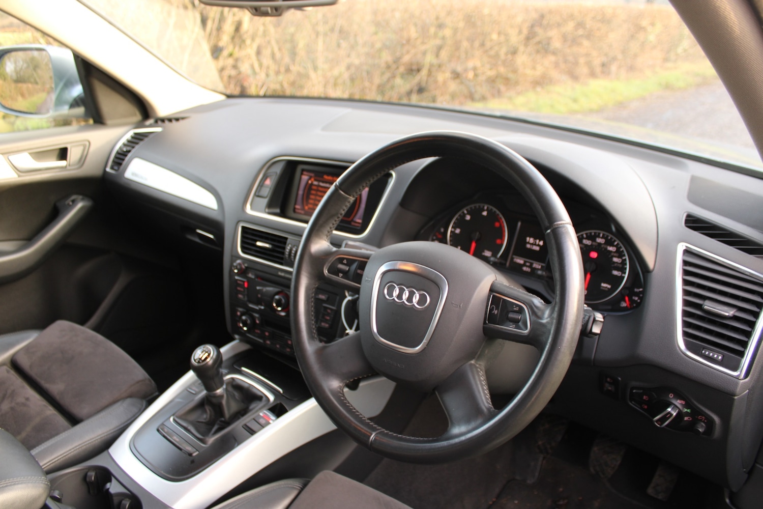 Used Audi Q5 2010 for sale - 77330317: Photo 9