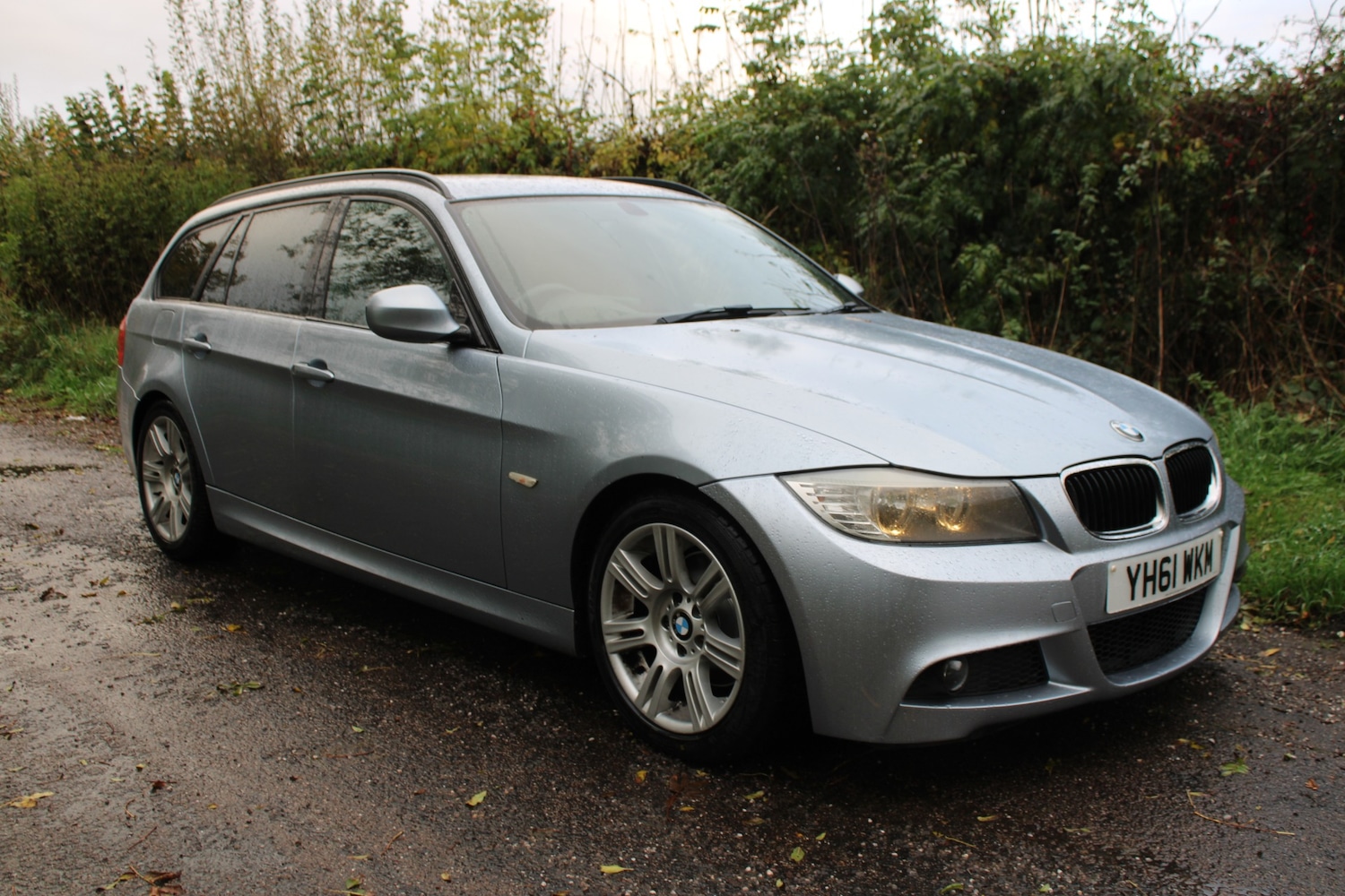 Used BMW 3 Series 2011 for sale - 76336017: Photo 1