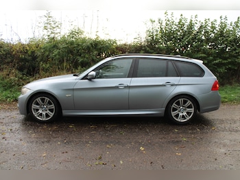 Used BMW 3 Series 2011 for sale - 76336017: Photo