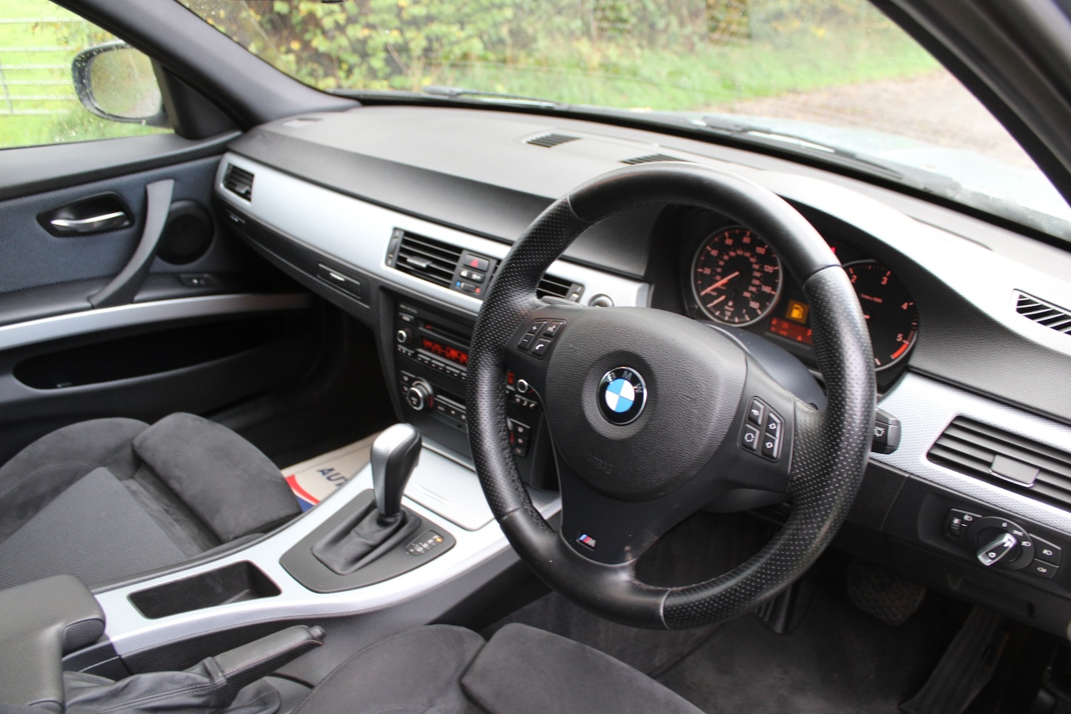 Used BMW 3 Series 2011 for sale - 76336017: Photo 8