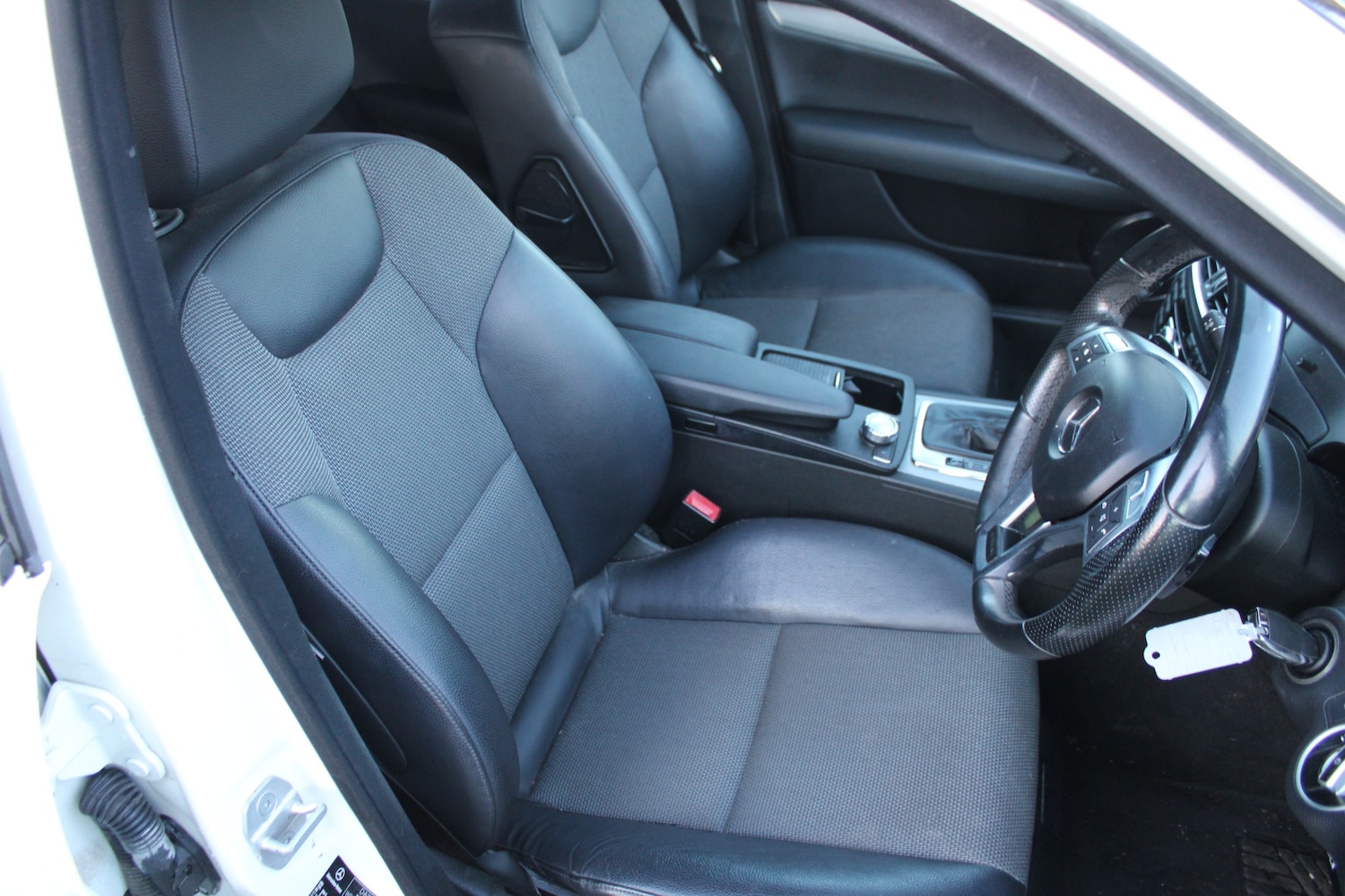 Used Mercedes-Benz C Class 2012 for sale - 77891812: Photo 6