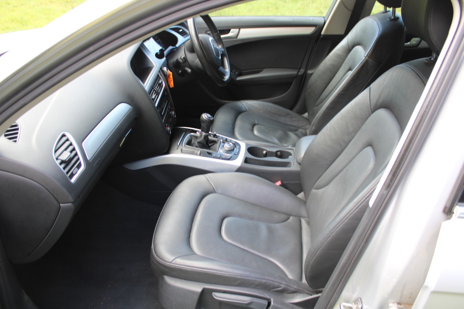Used Audi A4 2012 for sale - 76348161: Photo 4