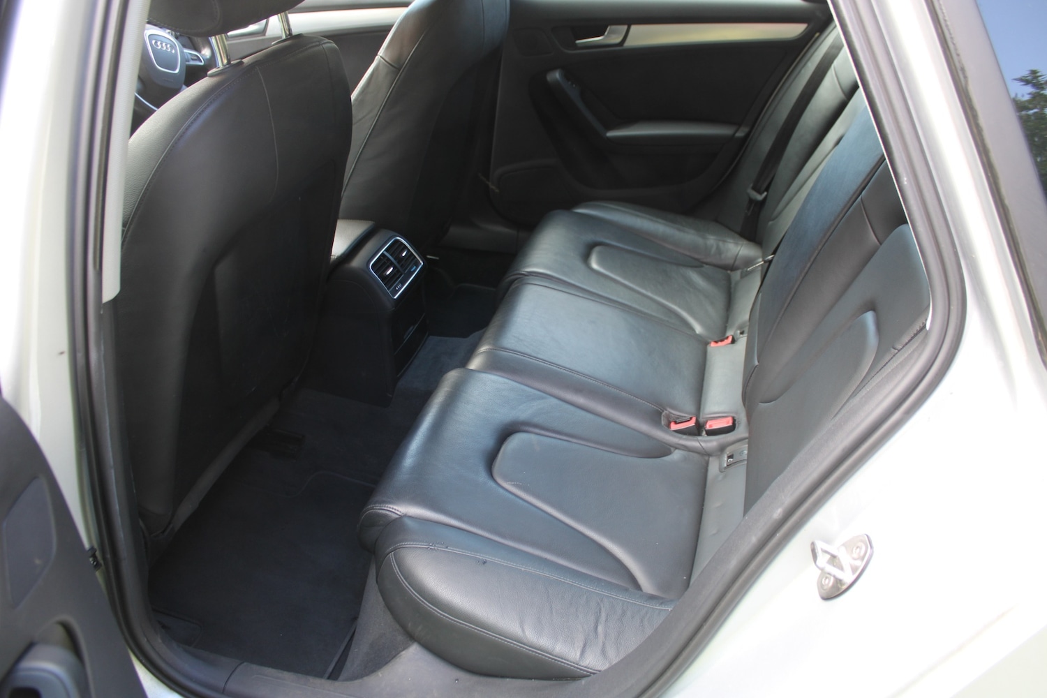 Used Audi A4 2012 for sale - 76348161: Photo 6