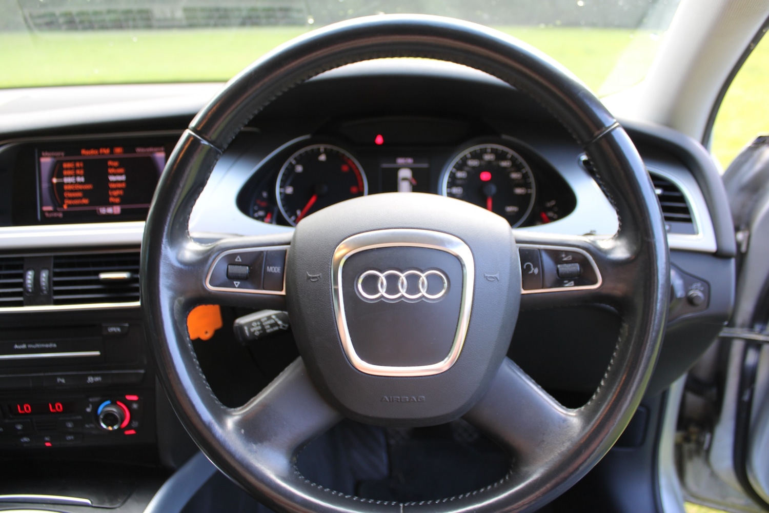 Used Audi A4 2012 for sale - 76348161: Photo 9
