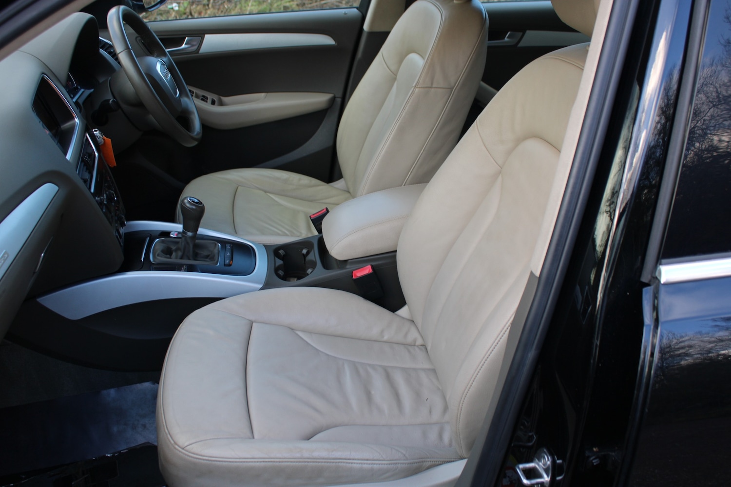 Used Audi Q5 2010 for sale - 77330307: Photo 10