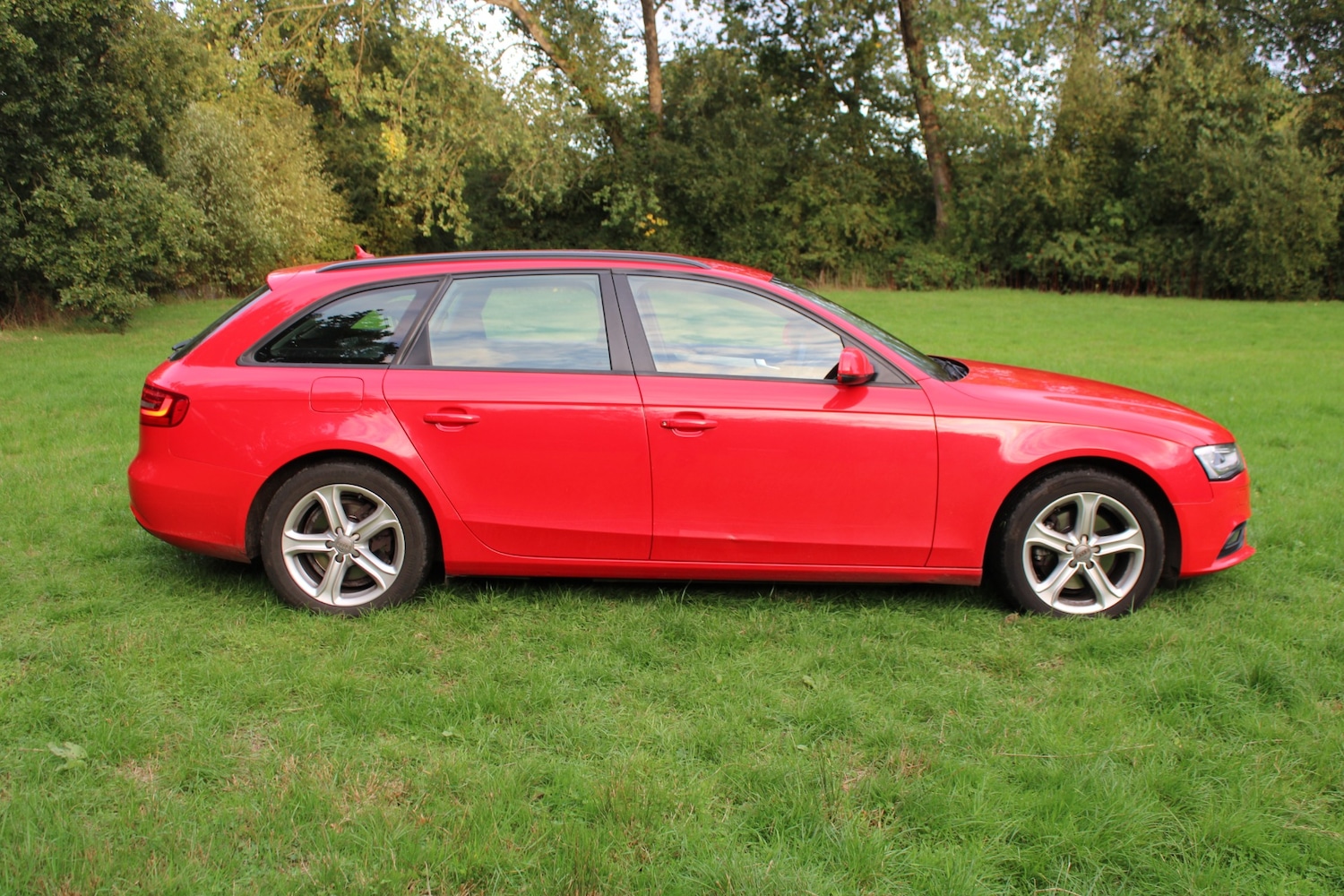 Used Audi A4 2012 for sale - 76387545: Photo 2