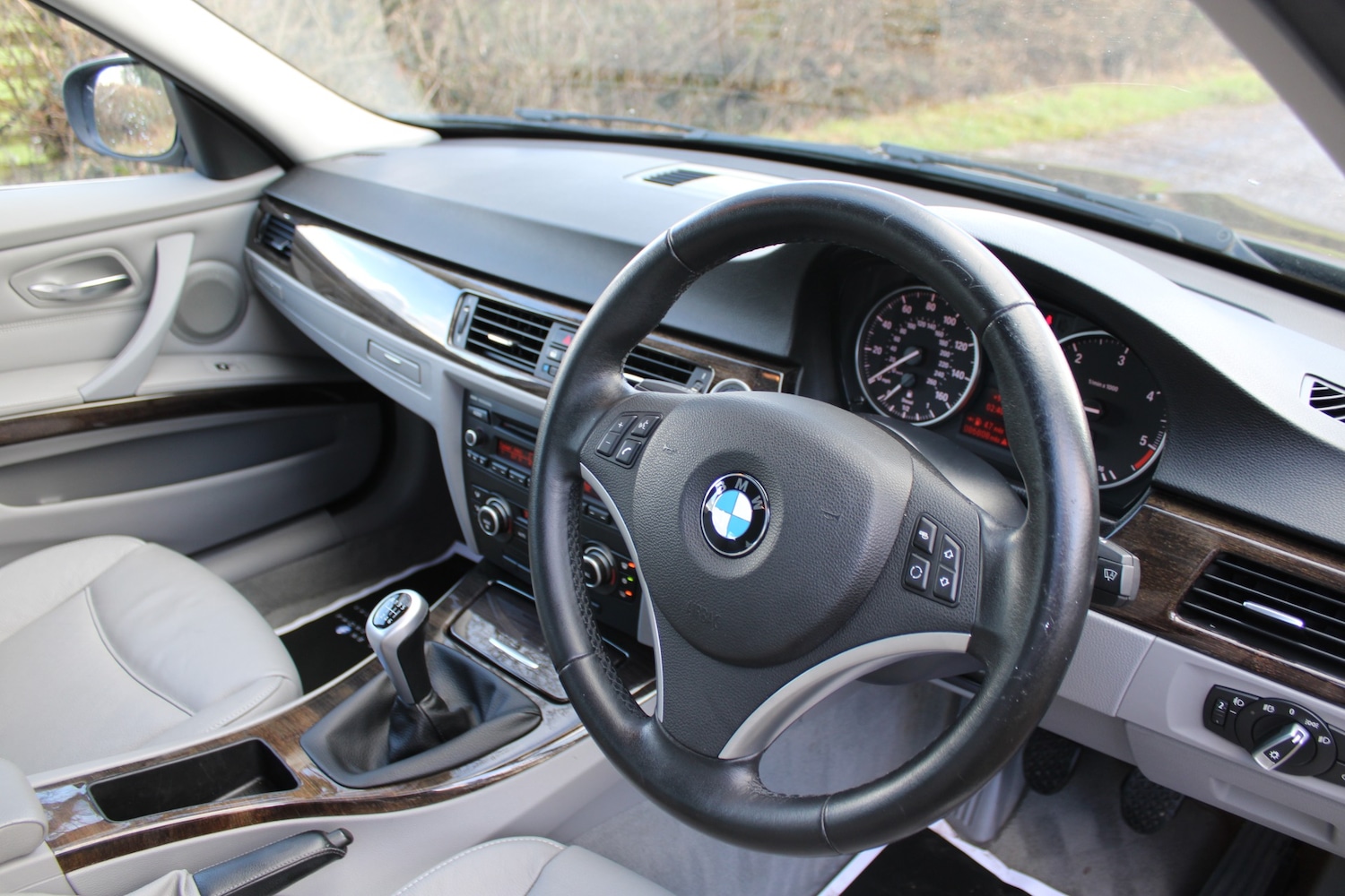 Used BMW 3 Series 2010 for sale - 77385634: Photo 10