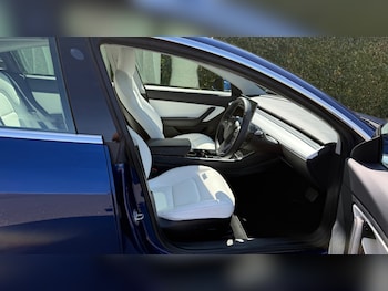 Used Tesla Model 3 2019 for sale - 79130833: Photo