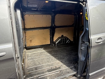 Used Ford Transit Custom 2017 for sale - 79130536: Photo