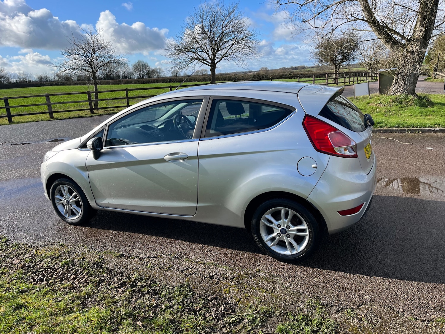 Used Ford Fiesta 2015 for sale - 77568648: Photo 7