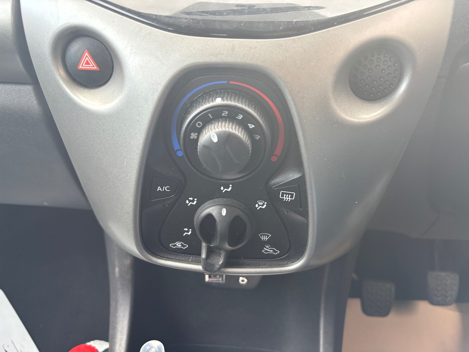 Used Citroen C1 2015 for sale - 76392091: Photo 17