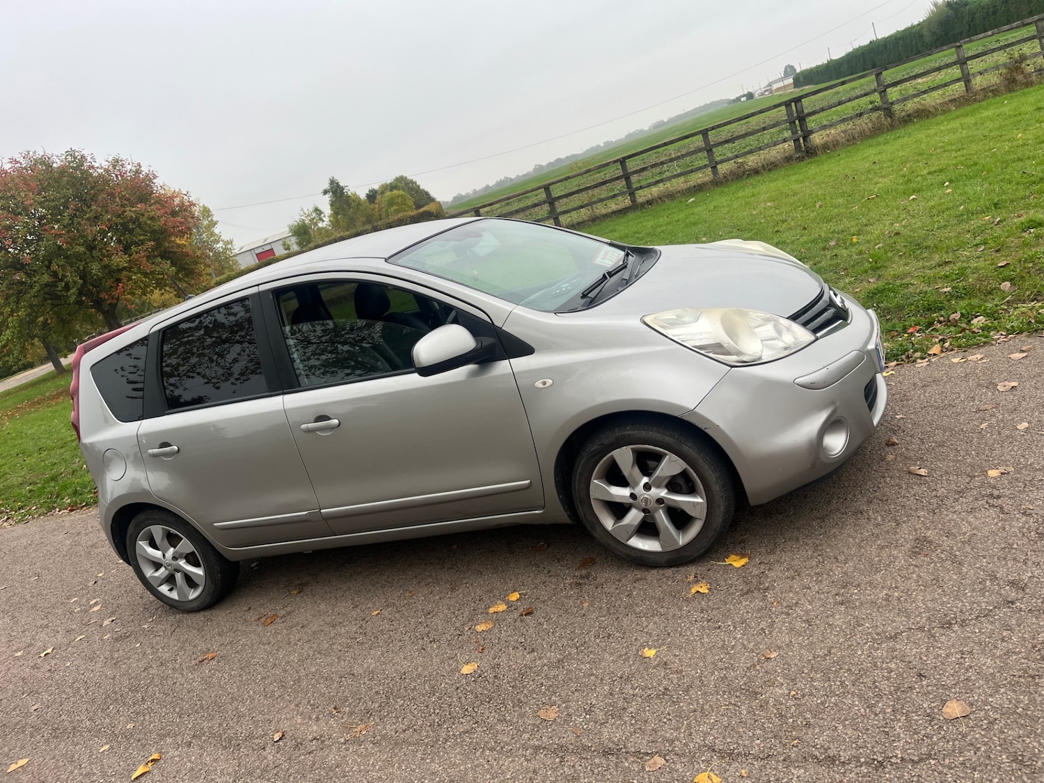 Used Nissan Note 2010 for sale - 76376435: Photo 2