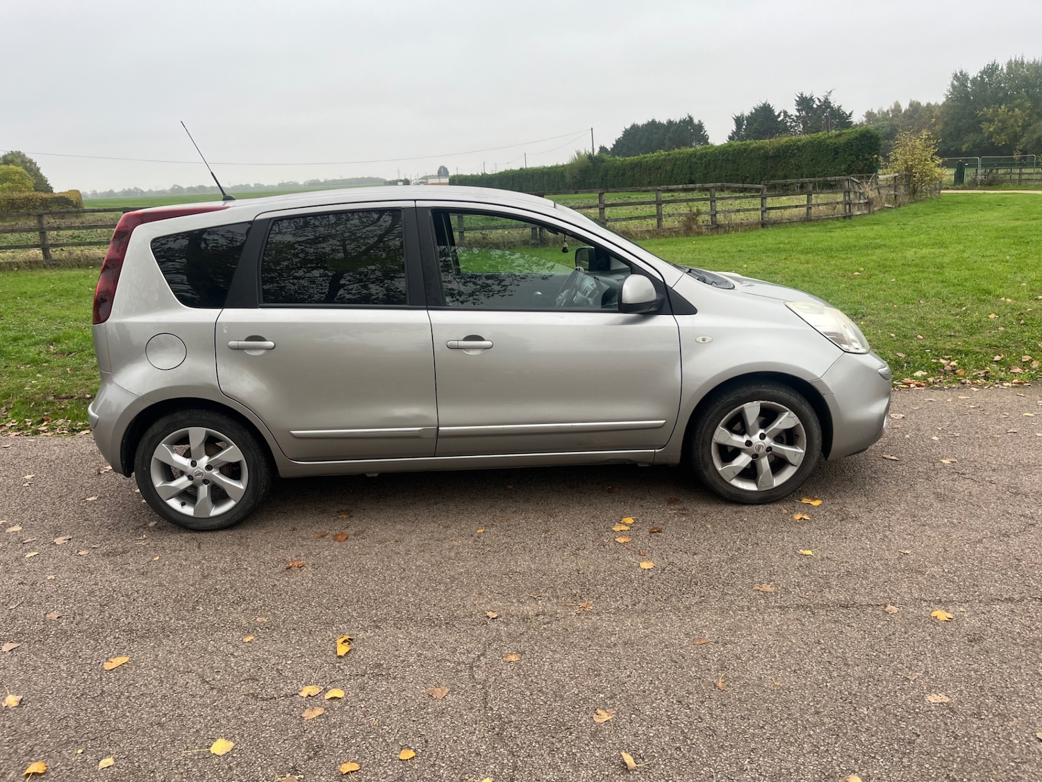 Used Nissan Note 2010 for sale - 76376435: Photo 3