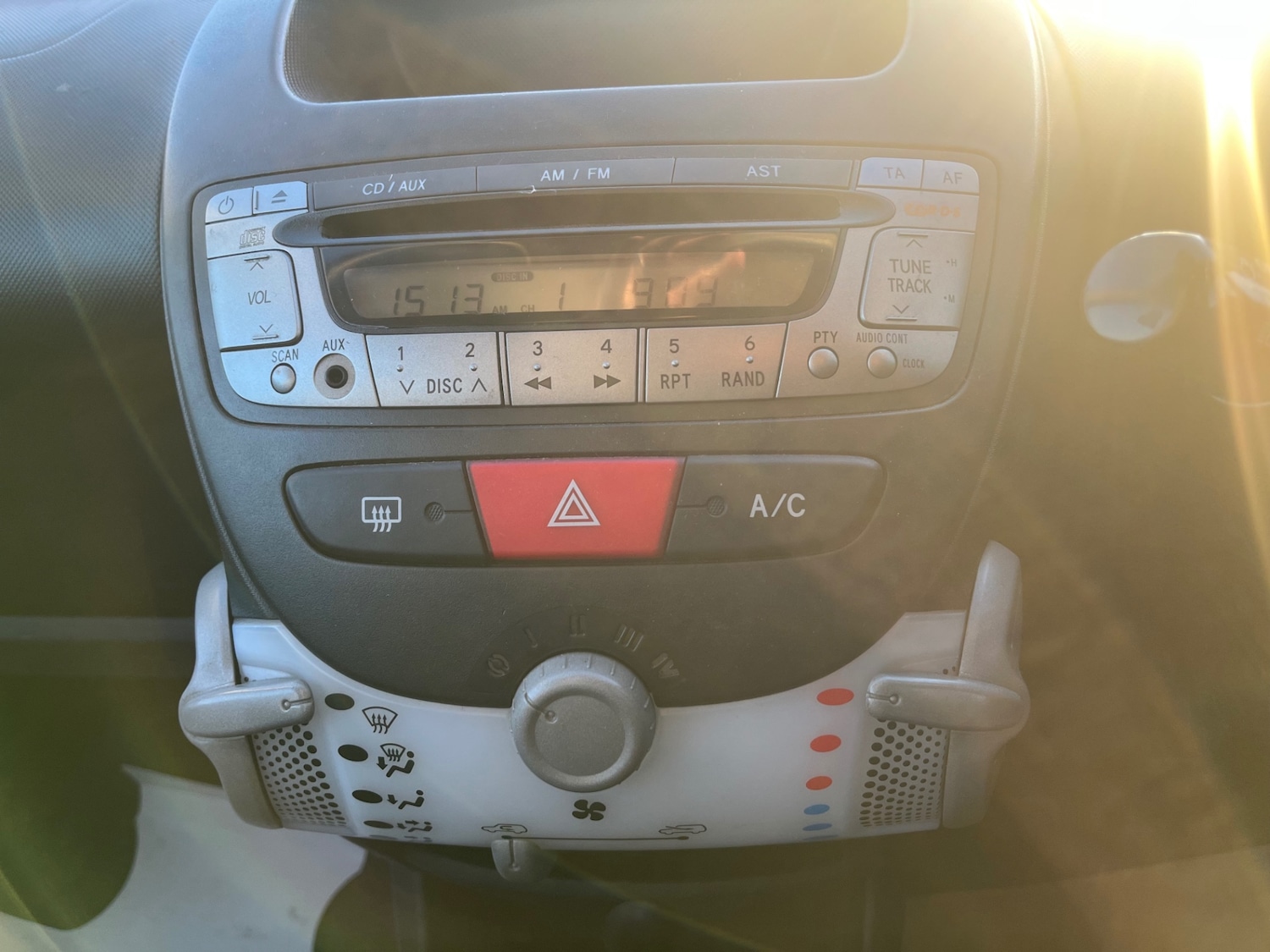 Used Peugeot 107 2012 for sale - 76652298: Photo 16