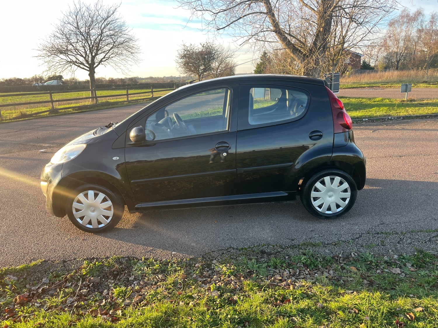 Used Peugeot 107 2012 for sale - 76652298: Photo 7
