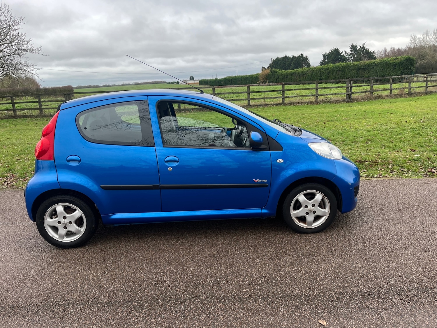 Used Peugeot 107 2009 for sale - 76748309: Photo 3